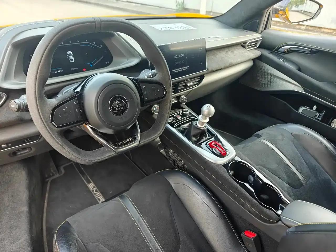 2022 EMIRA 3.5T V6 Manual First Edition — миниатюра 11