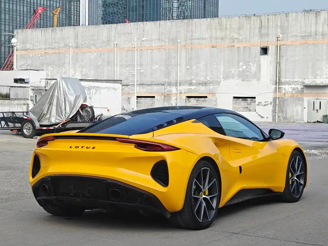2022 EMIRA 3.5T V6 Manual First Edition — миниатюра 6