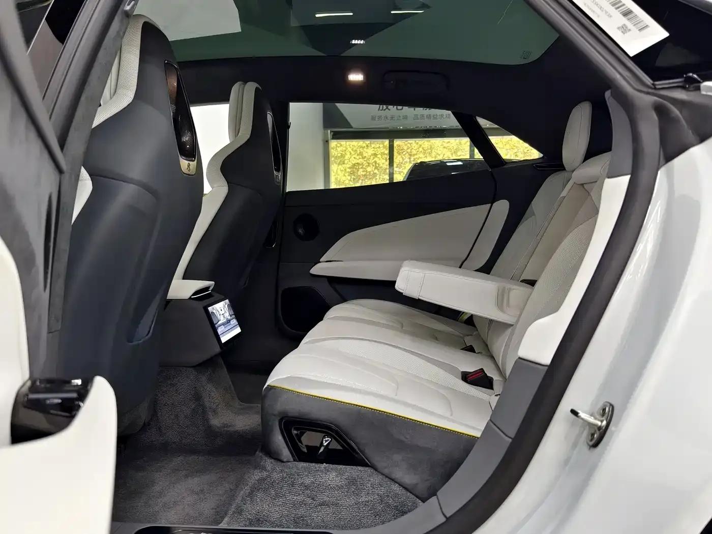 EMEYA 2025 Lotus First Edition — миниатюра 7