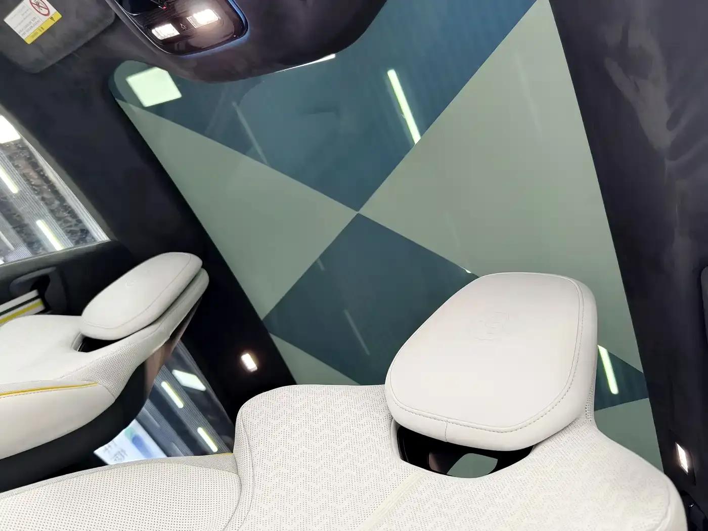 EMEYA 2025 Lotus First Edition — миниатюра 9