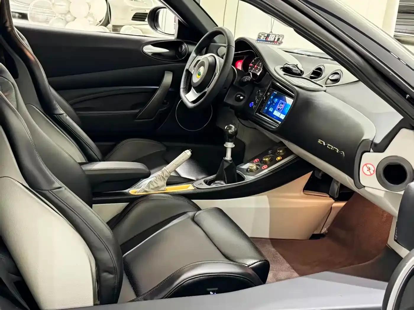 2011 Evora 3.5 V6 Two-Seat Standard Edition — миниатюра 6