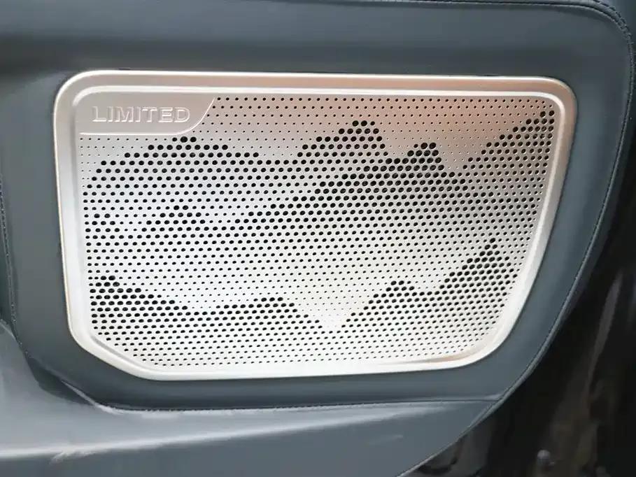 Lorinser High-Roof Tourer 2026 Model 2.5L — миниатюра 12