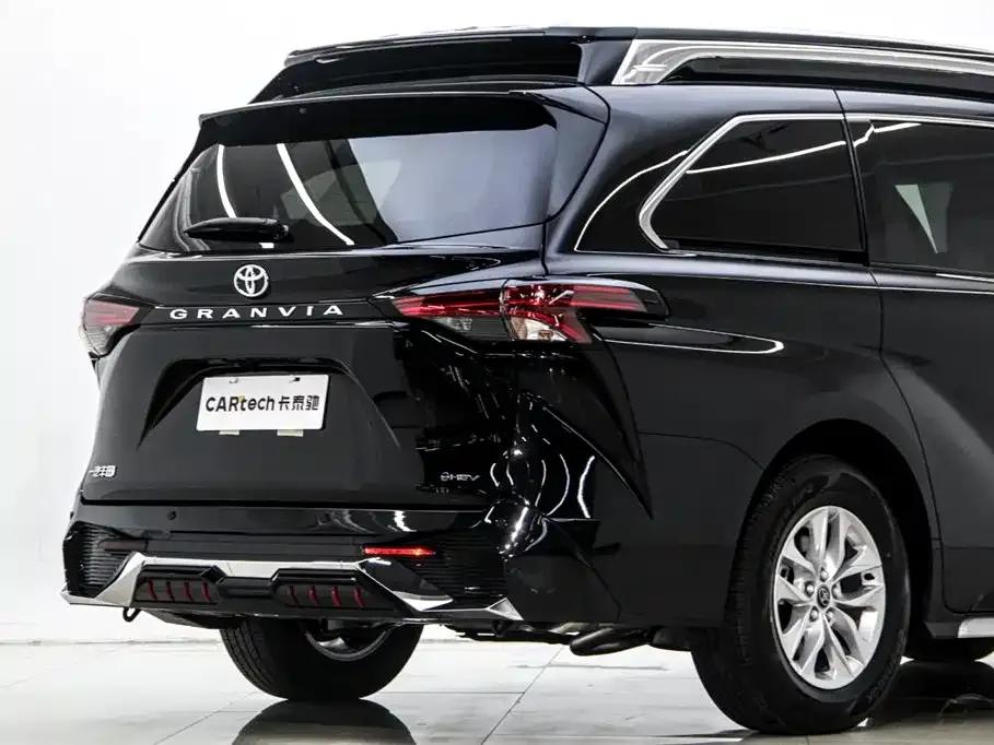 Lorinser Traveler 2026 High-Roof Touring Edition 2.5L High-Roof Touring Edition with Panoramic Sunroof — миниатюра 36