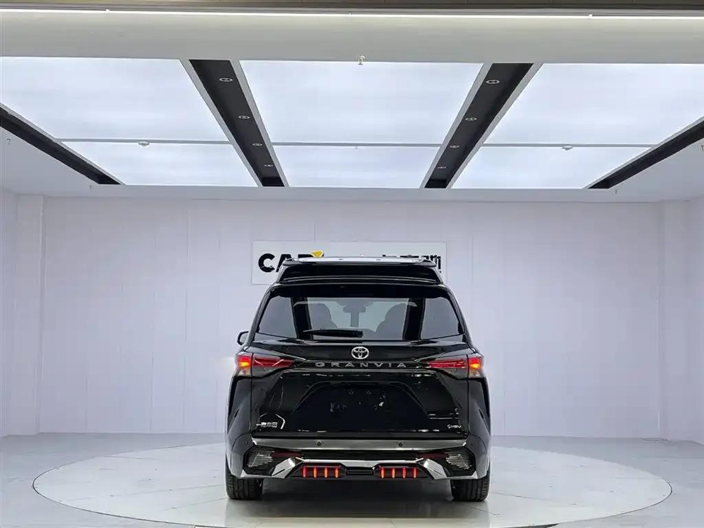 Lorinser Traveler 2026 High-Roof Touring Edition 2.5L High-Roof Touring Edition with Panoramic Sunroof — миниатюра 4