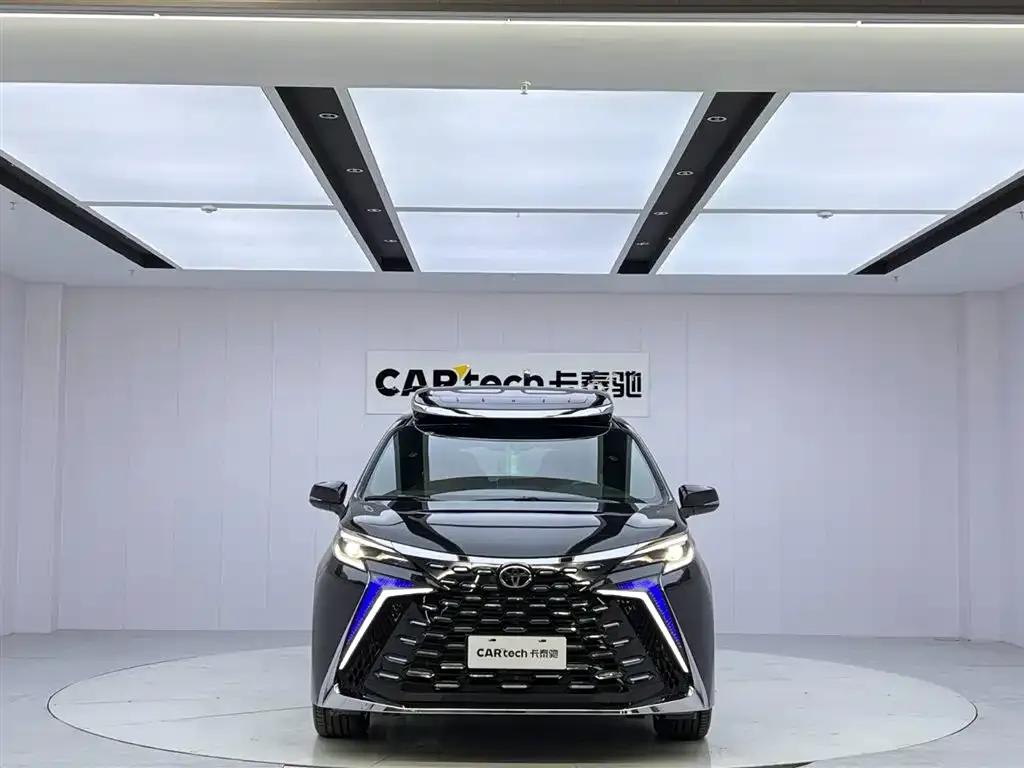 Lorinser Traveler 2026 High-Roof Touring Edition 2.5L High-Roof Touring Edition with Panoramic Sunroof — миниатюра 8