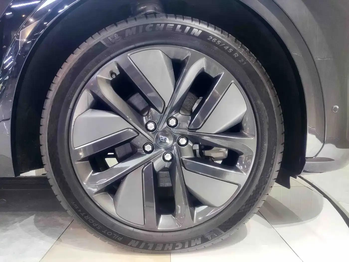 Li Auto L7 2024 Ultra — миниатюра 8