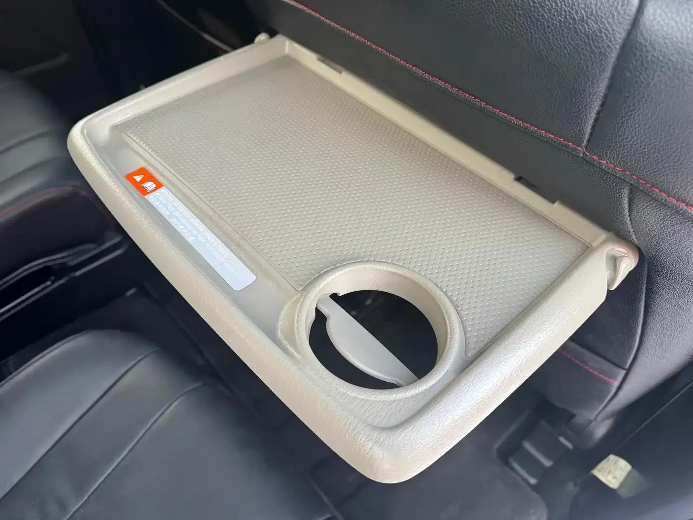 Mazda 5 2013 2.0L Automatic Comfort Model — миниатюра 10