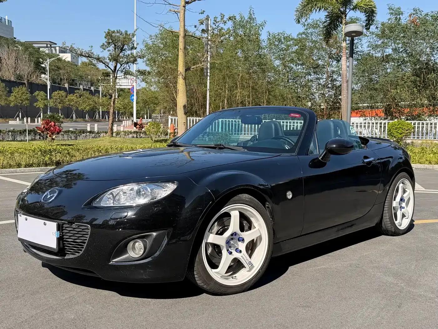 Mazda MX-5 2009 2.0 — миниатюра 11