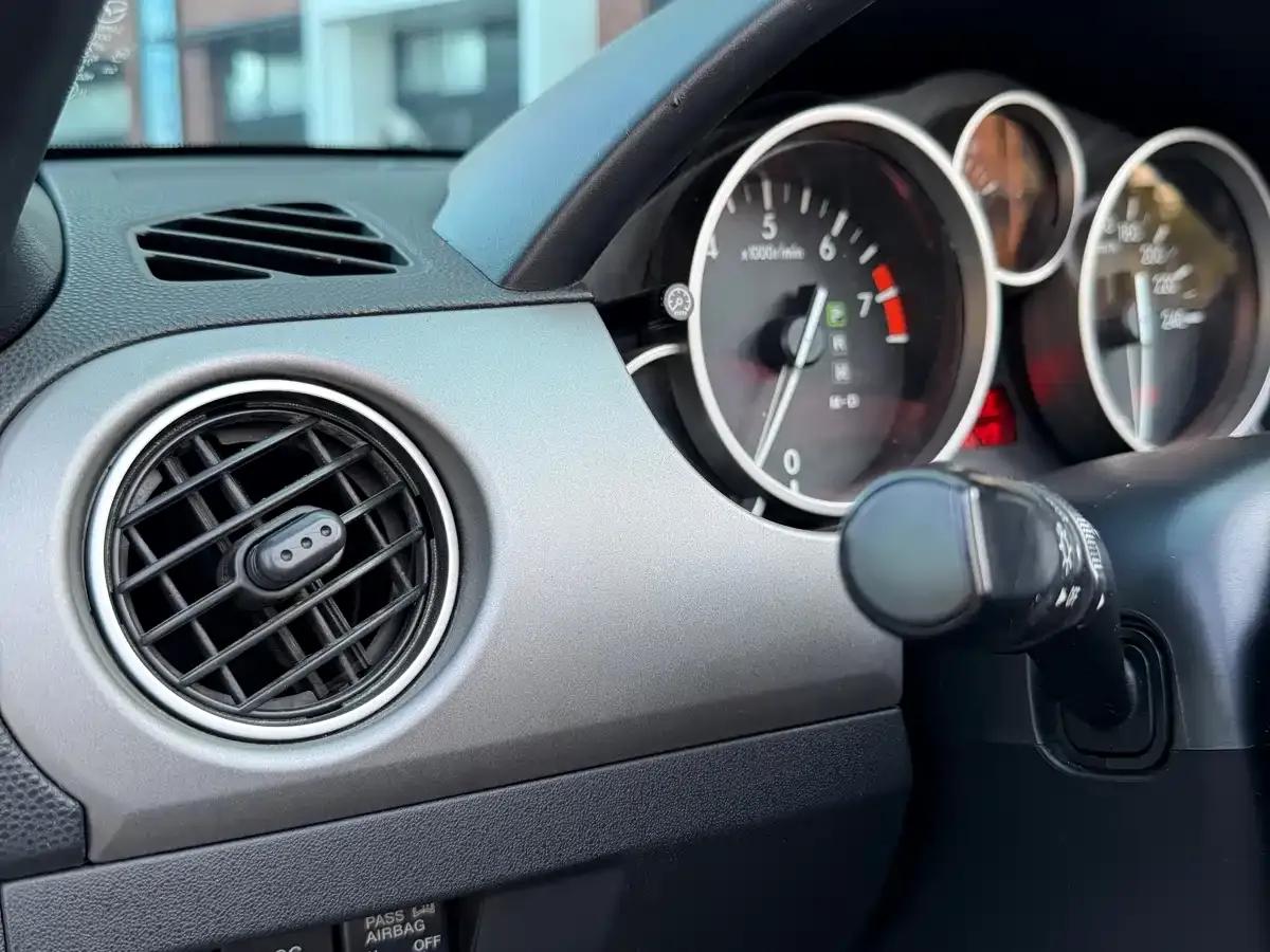 Mazda MX-5 2009 2.0 — миниатюра 19