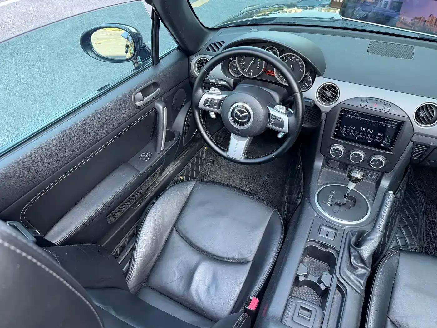 Mazda MX-5 2009 2.0 — миниатюра 22