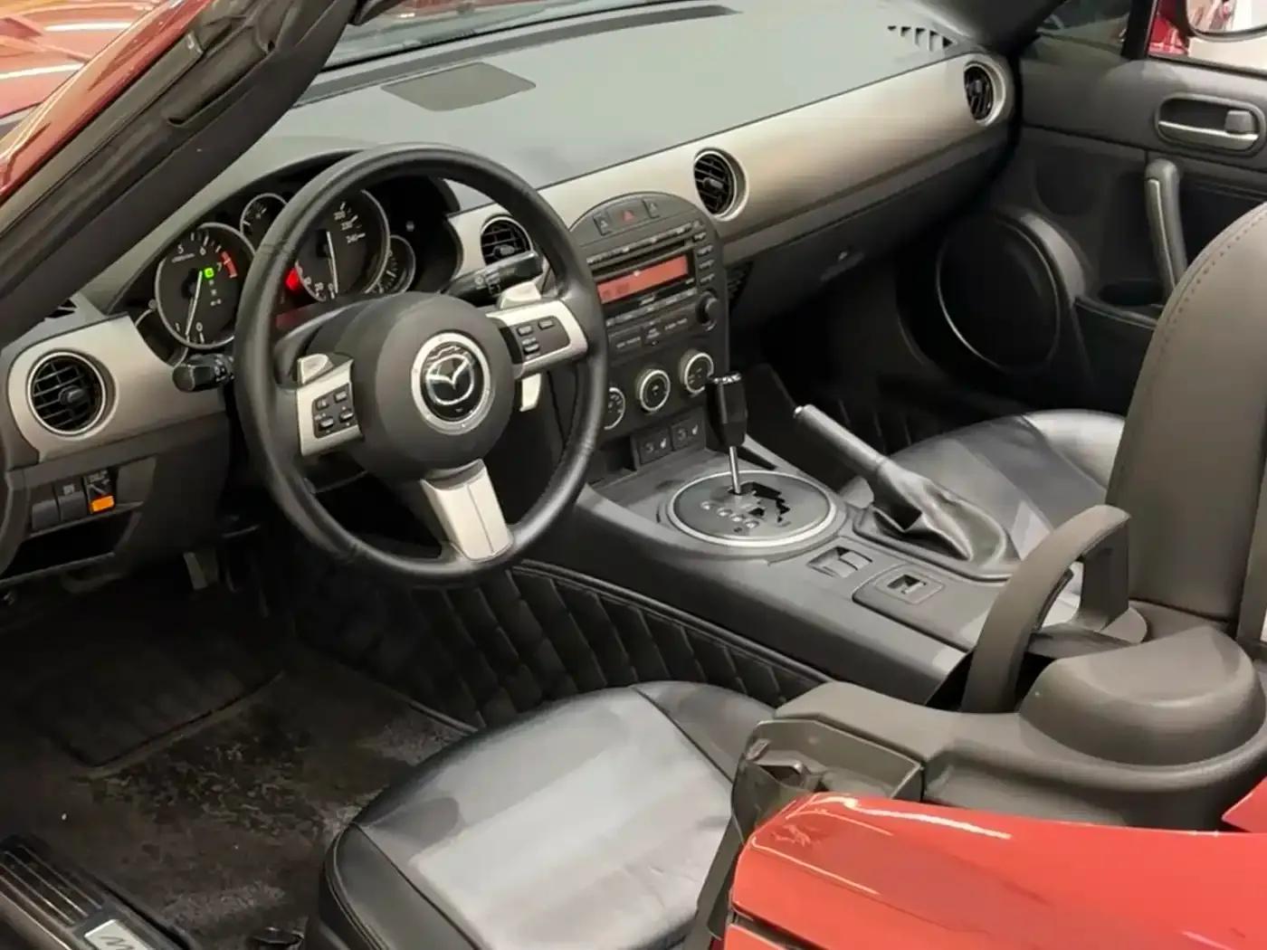 Mazda MX-5 2009 2.0 — миниатюра 6