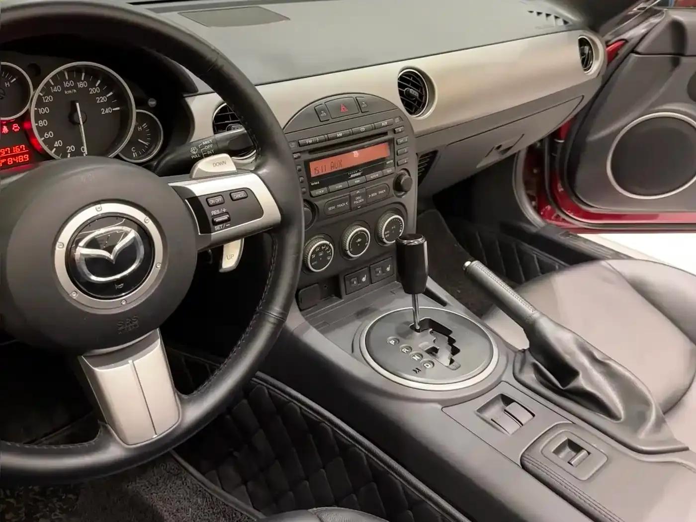 Mazda MX-5 2009 2.0 — миниатюра 8
