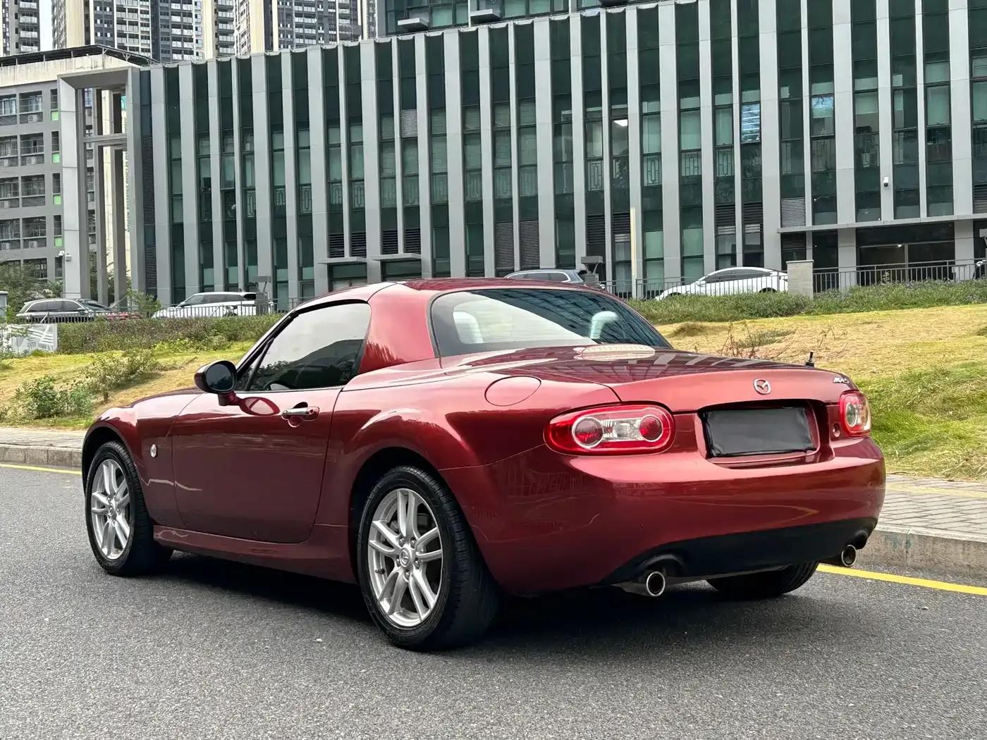Mazda MX-5 2009 2.0 — миниатюра 16