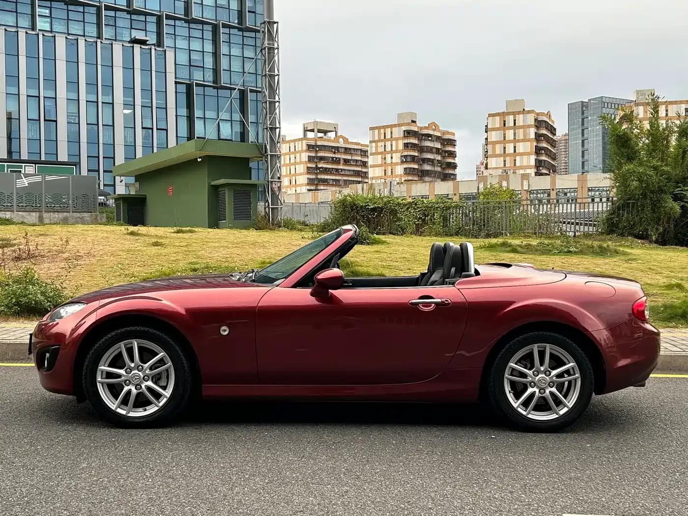 Mazda MX-5 2009 2.0 — миниатюра 6