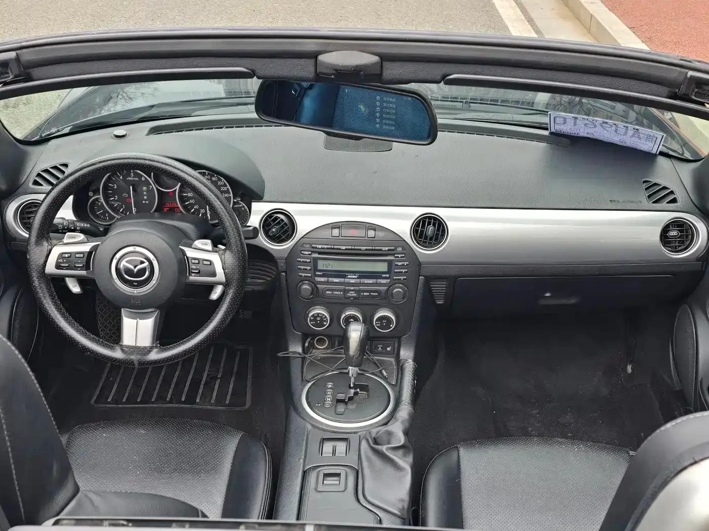 Mazda MX-5 2009 2.0 — миниатюра 9