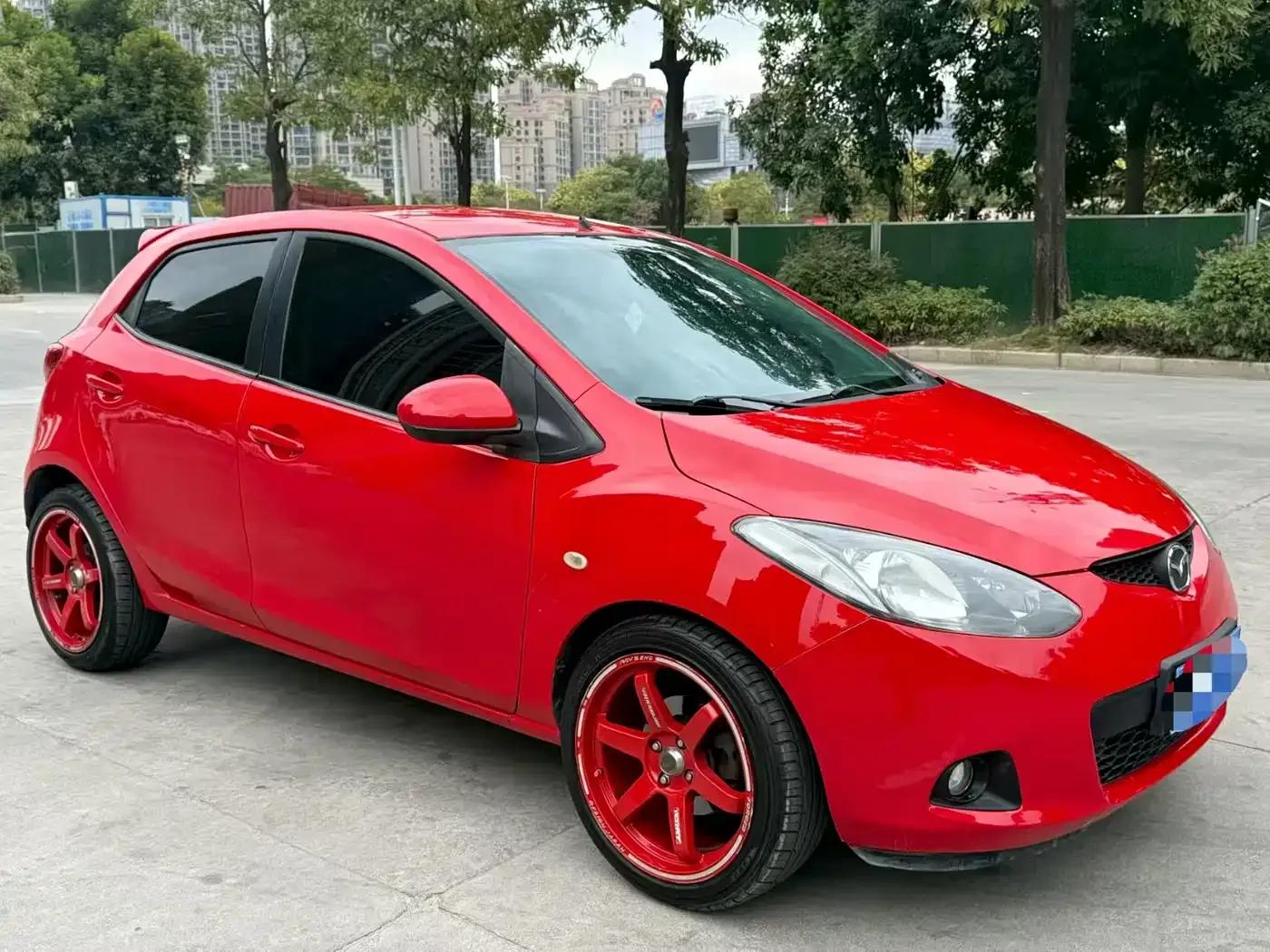Mazda2 2011 Dynamic 1.5L Automatic Value Edition — миниатюра 3