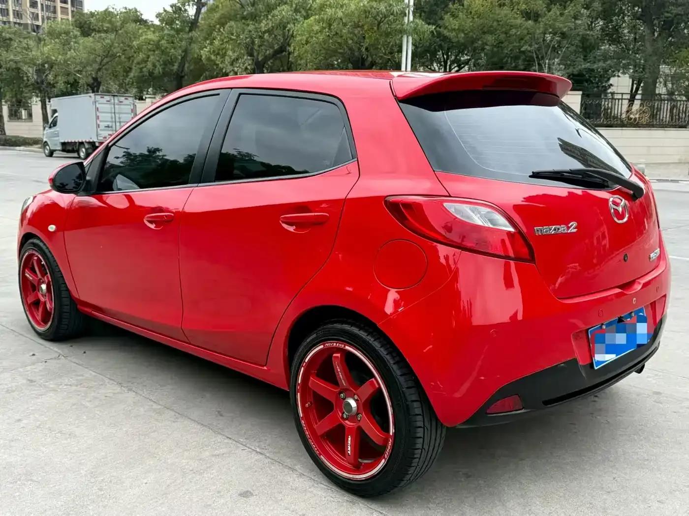 Mazda2 2011 Dynamic 1.5L Automatic Value Edition — миниатюра 5