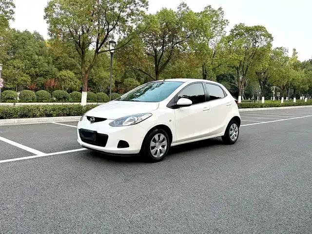 Mazda2 2011 Dynamic 1.3L Automatic Standard Edition