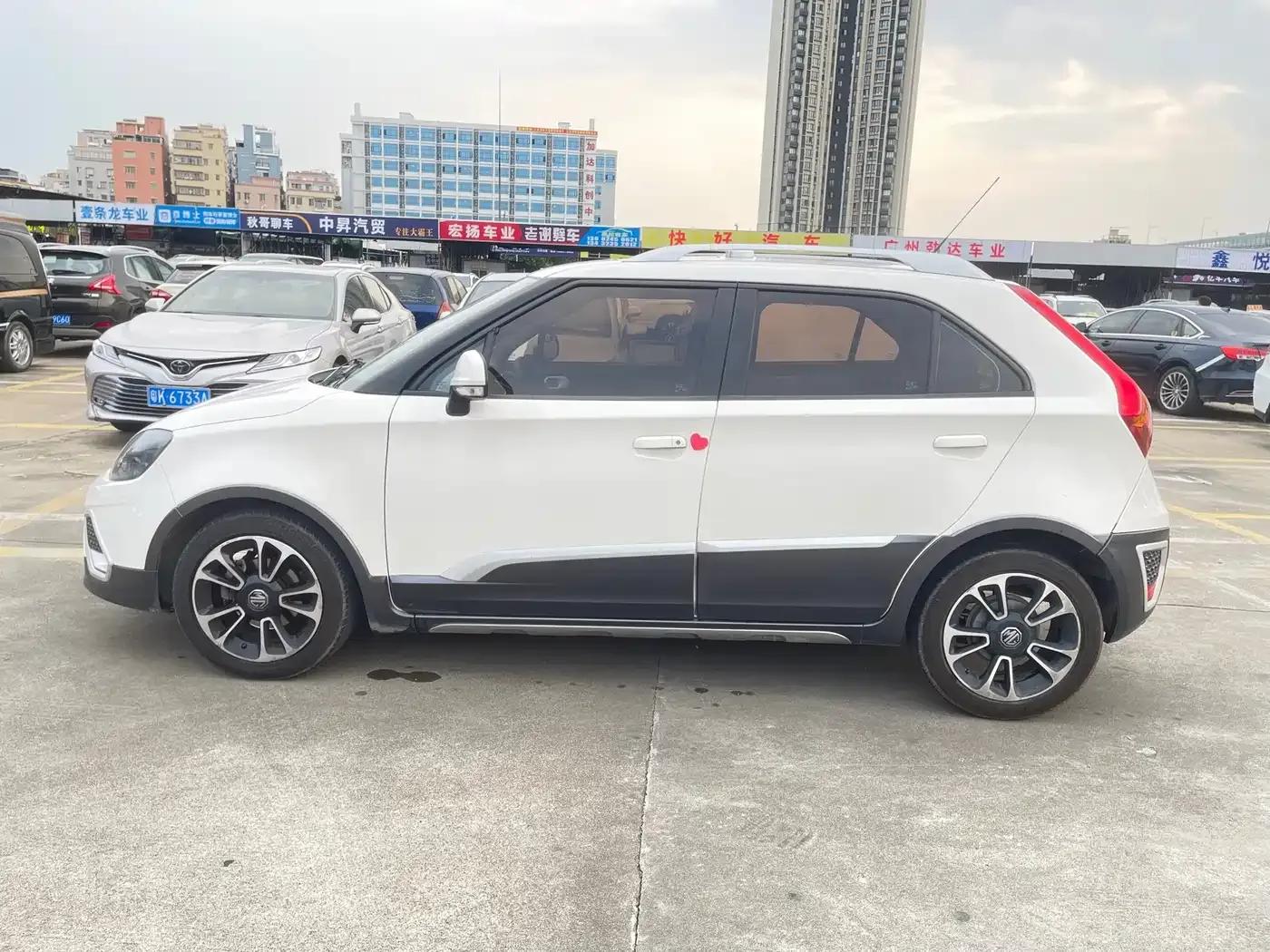 MG3SW 2015 1.5L AMT Elite — миниатюра 3