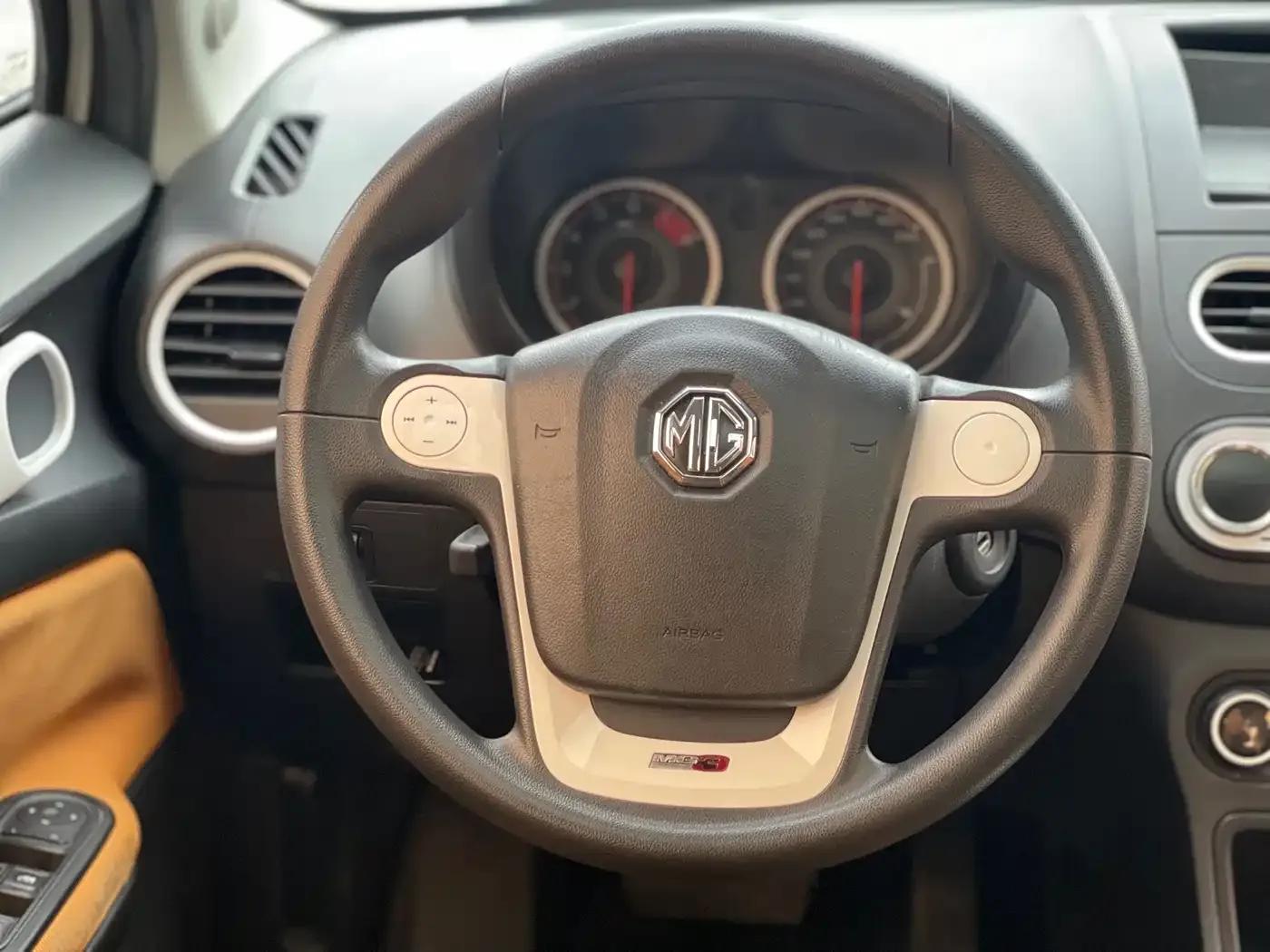 MG3SW 2015 1.5L AMT Elite — миниатюра 10