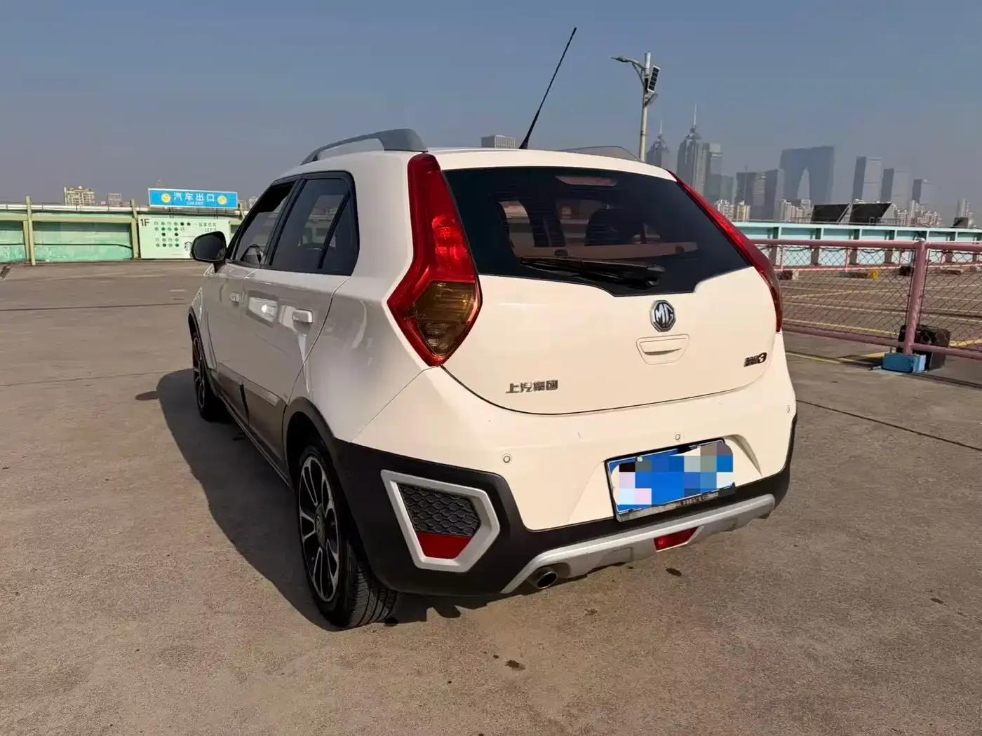 MG3SW 2015 1.5L AMT Elite — миниатюра 6