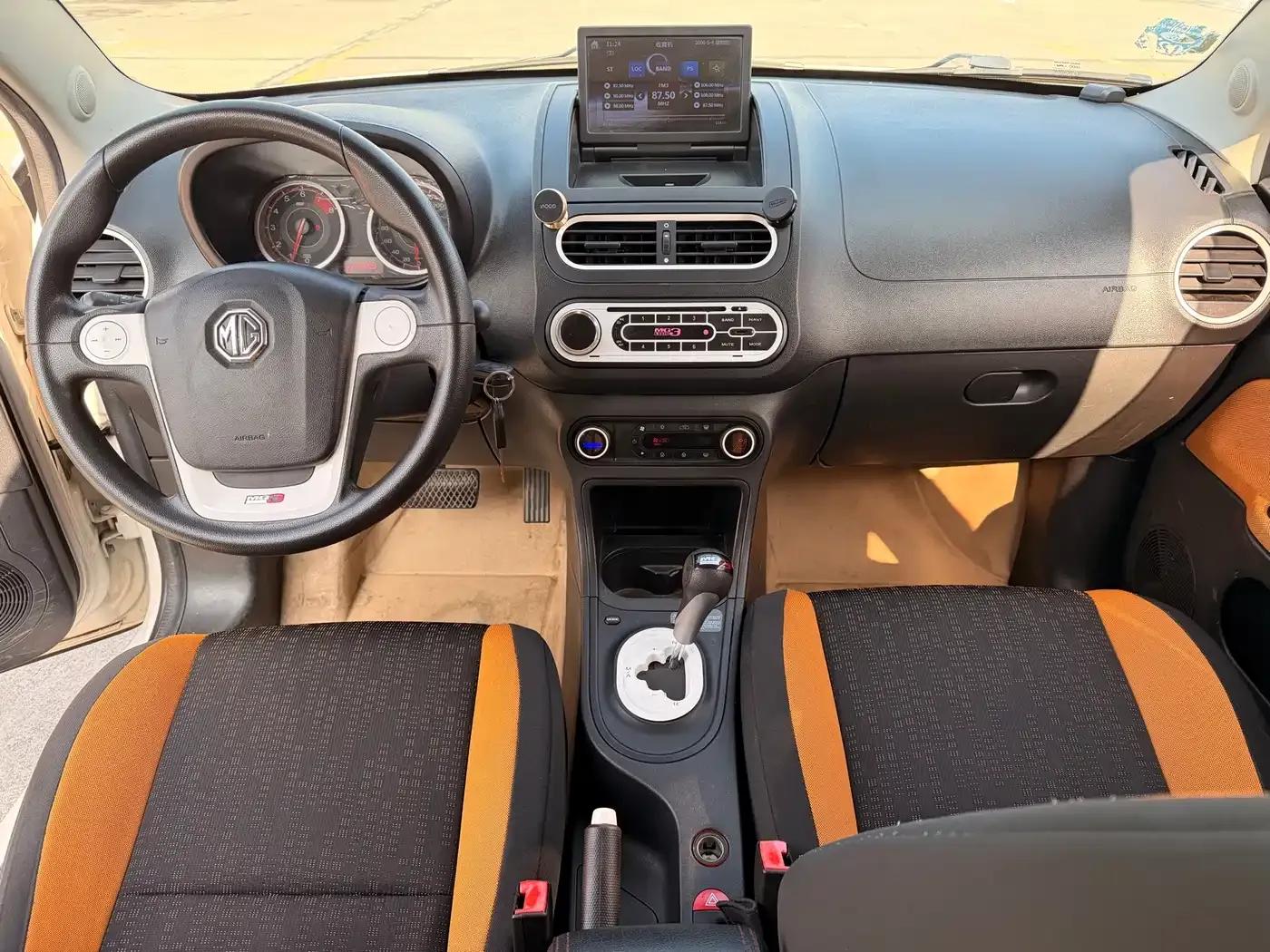 MG3SW 2015 1.5L AMT Elite — миниатюра 8