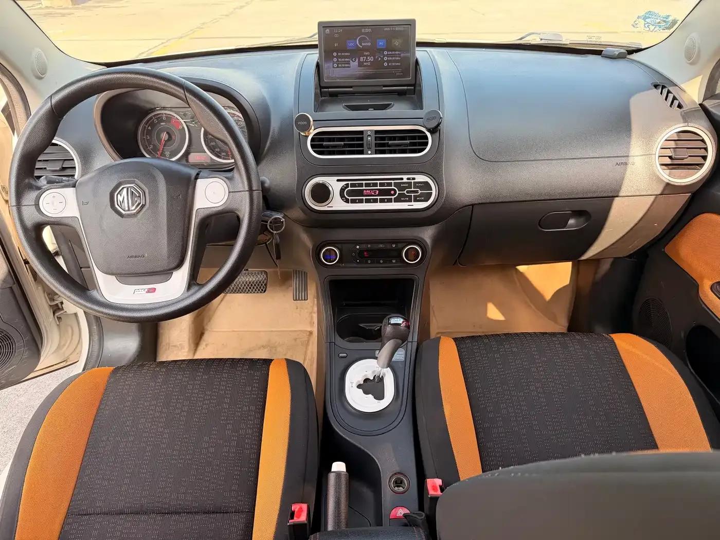 MG3SW 2015 1.5L AMT Elite — миниатюра 10