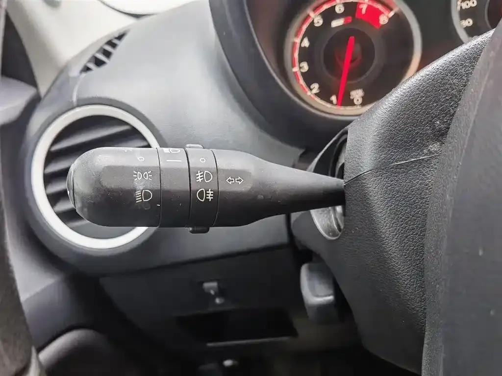 MG3SW 2015 1.5L AMT Elite — миниатюра 21