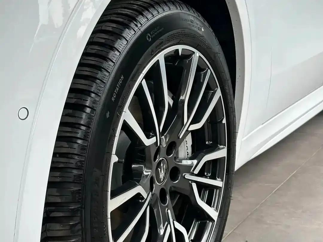 2023 Grecale 2.0T GT — миниатюра 3