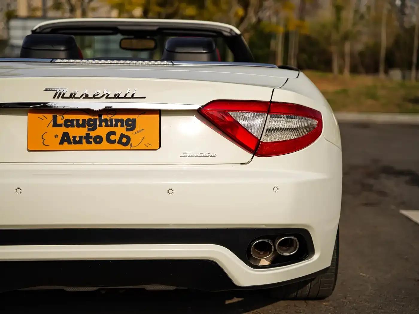GranCabrio 2010 4.7L Automatic — миниатюра 12