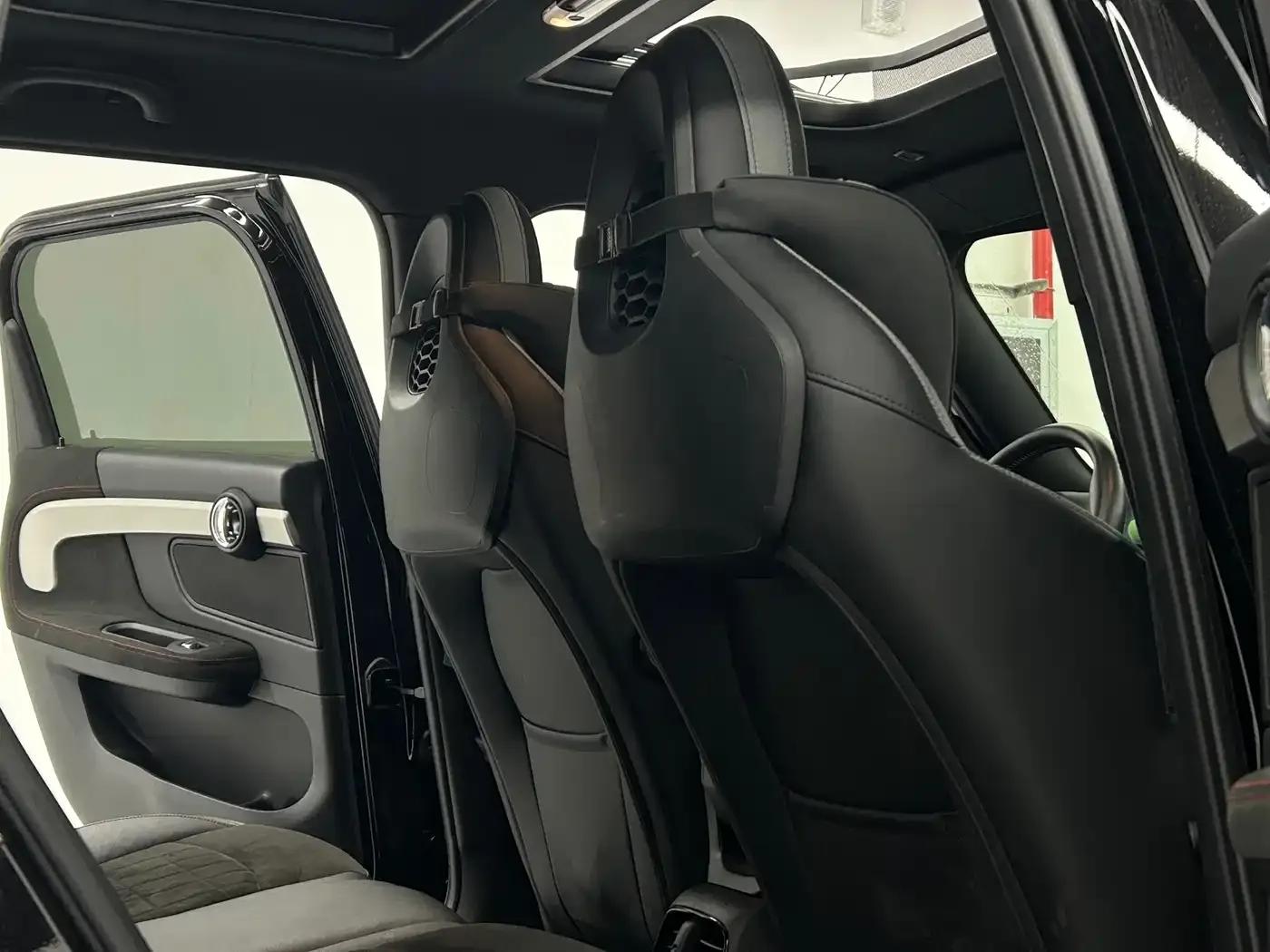 MINI JCW COUNTRYMAN 2022 2.0T JOHN COOPER WORKS A — миниатюра 13