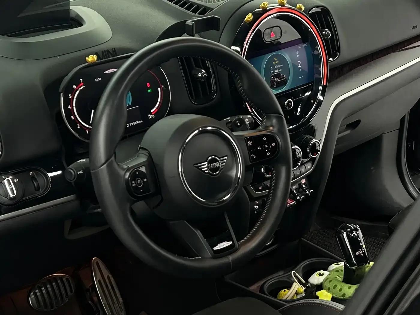 MINI JCW COUNTRYMAN 2022 2.0T JOHN COOPER WORKS A — миниатюра 8