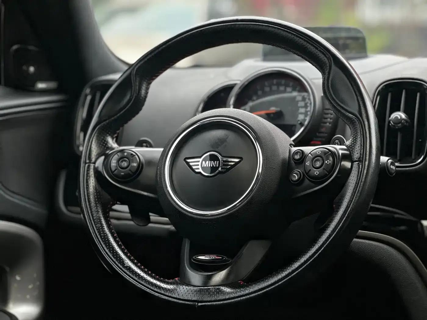 MINI JCW COUNTRYMAN 2021 2.0T JOHN COOPER WORKS A — миниатюра 19