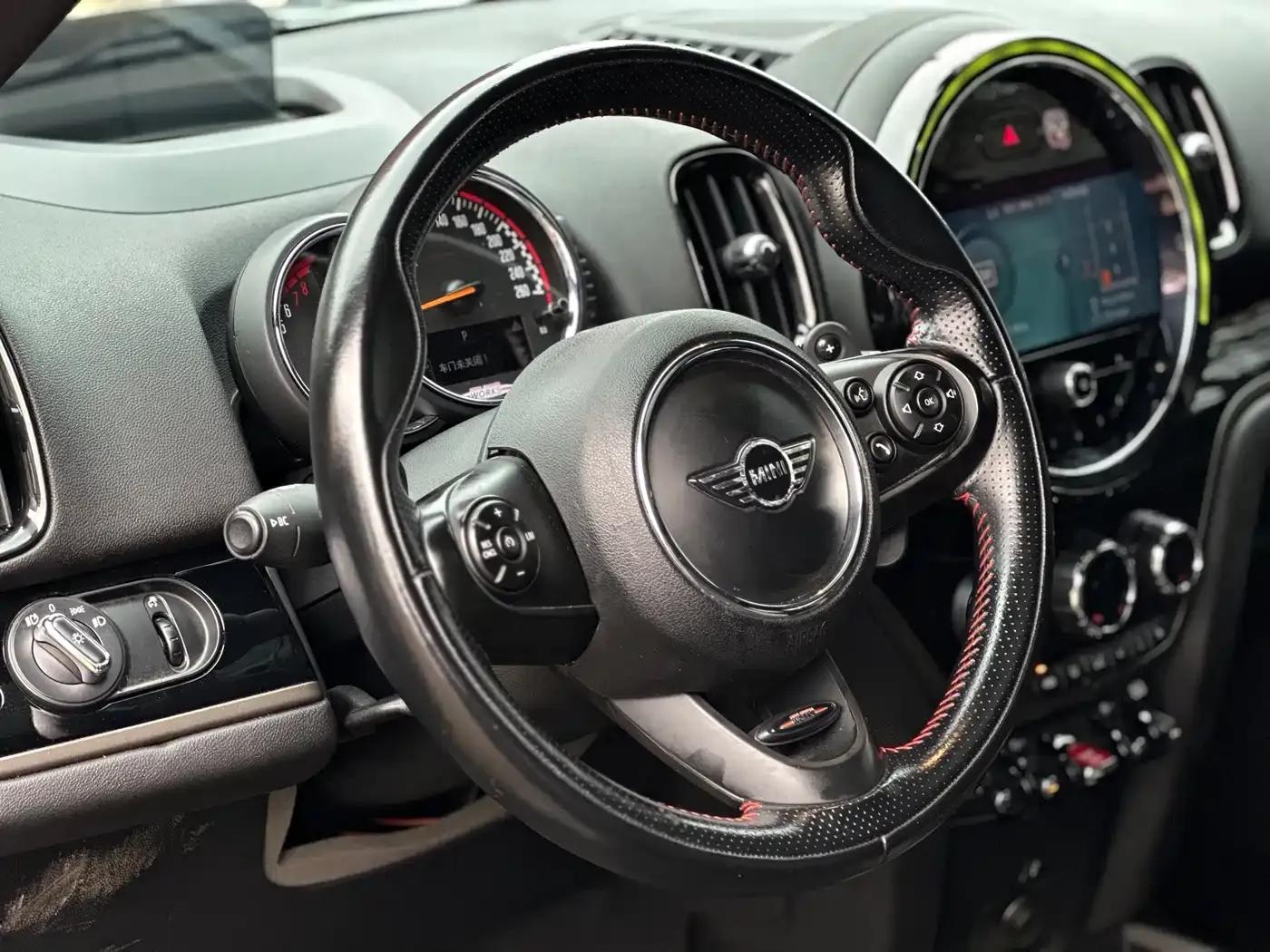 MINI JCW COUNTRYMAN 2021 2.0T JOHN COOPER WORKS A — миниатюра 7
