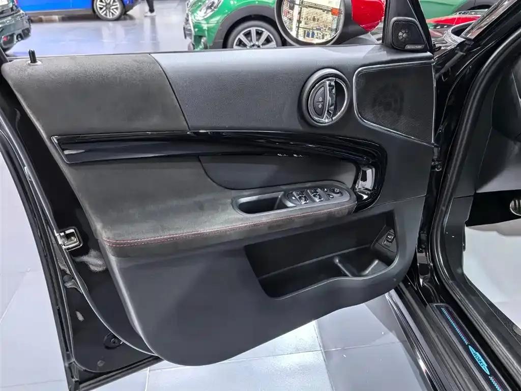 MINI JCW COUNTRYMAN 2021 2.0T JOHN COOPER WORKS A — миниатюра 15
