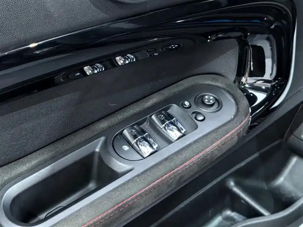 MINI JCW COUNTRYMAN 2021 2.0T JOHN COOPER WORKS A — миниатюра 17