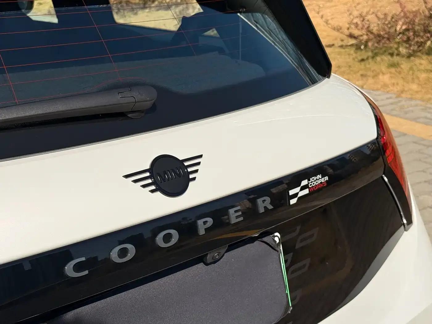 2025 JOHN COOPER WORKS Electric MINI JCW — миниатюра 11