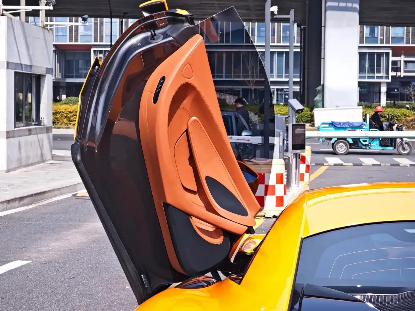 McLaren 540C 2015 3.8T Coupe — миниатюра 15