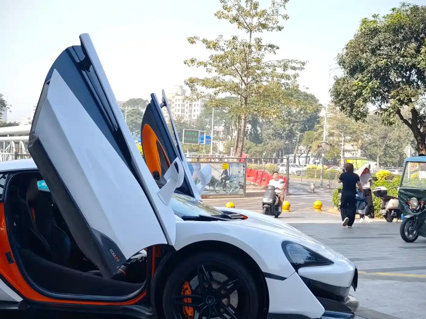McLaren 540C 2015 3.8T Coupe — миниатюра 5