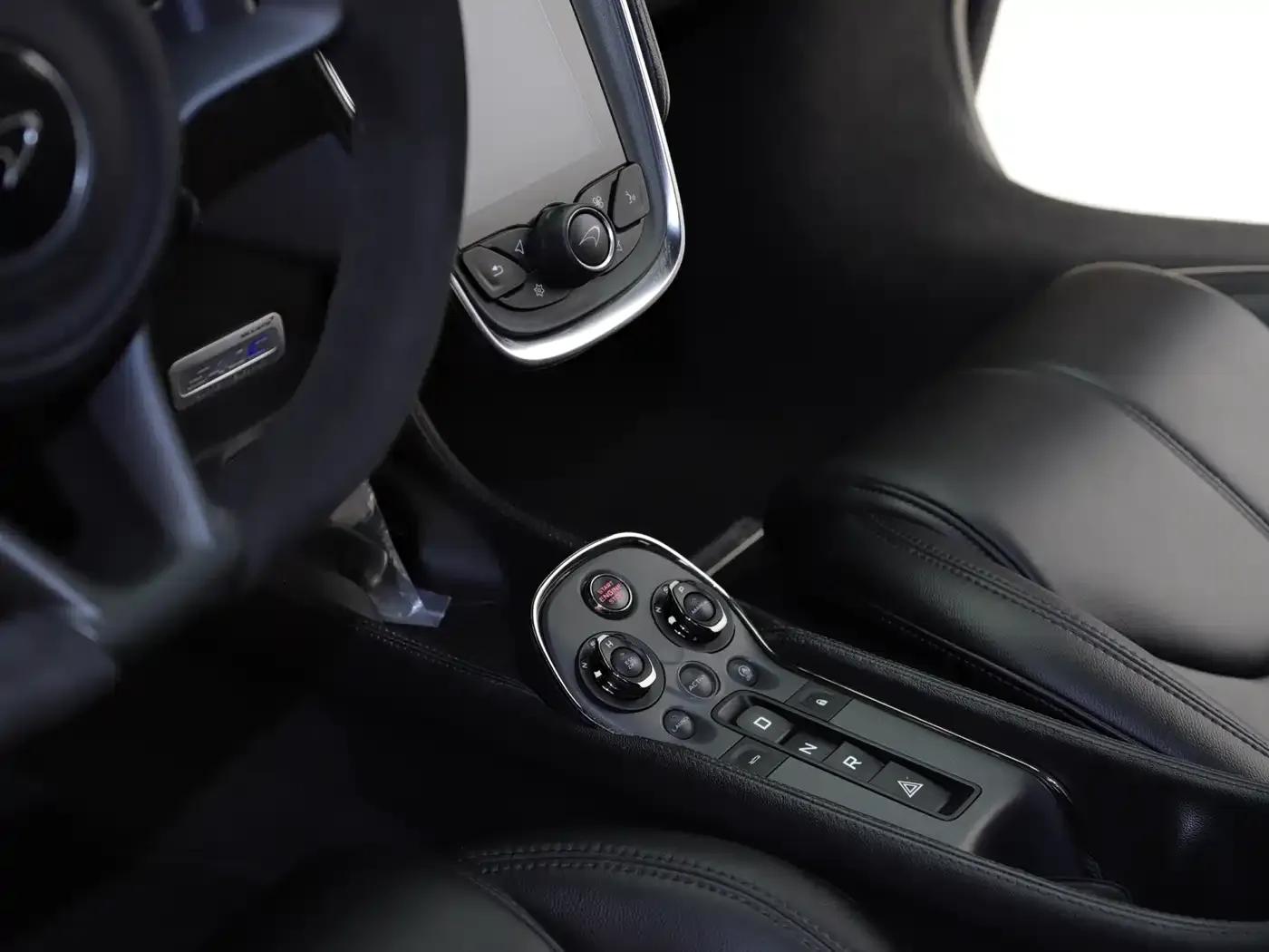 McLaren 540C 2015 3.8T Coupe — миниатюра 8