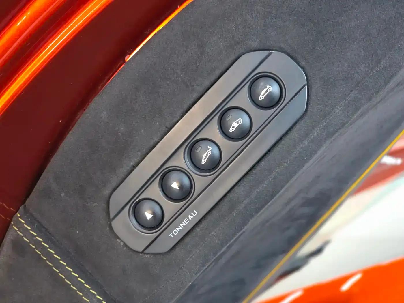 McLaren 650S 2014 3.8T Spider — миниатюра 17