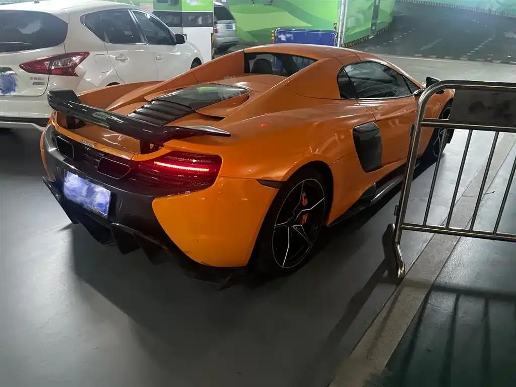McLaren 12C 2013 3.8T SPIDER 50th Anniversary Edition — миниатюра 4