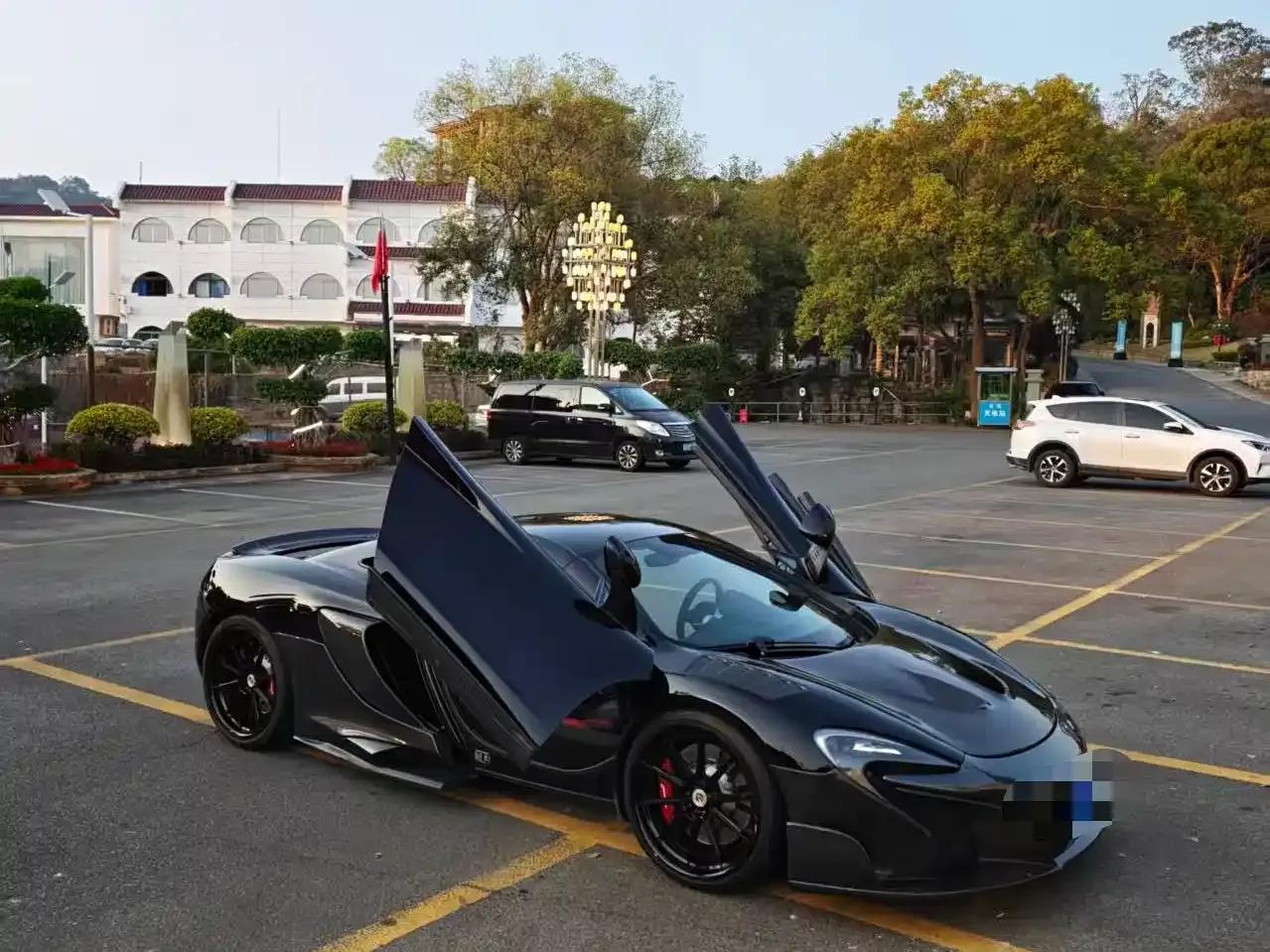 McLaren 12C 2013 3.8T Coupe — миниатюра 1