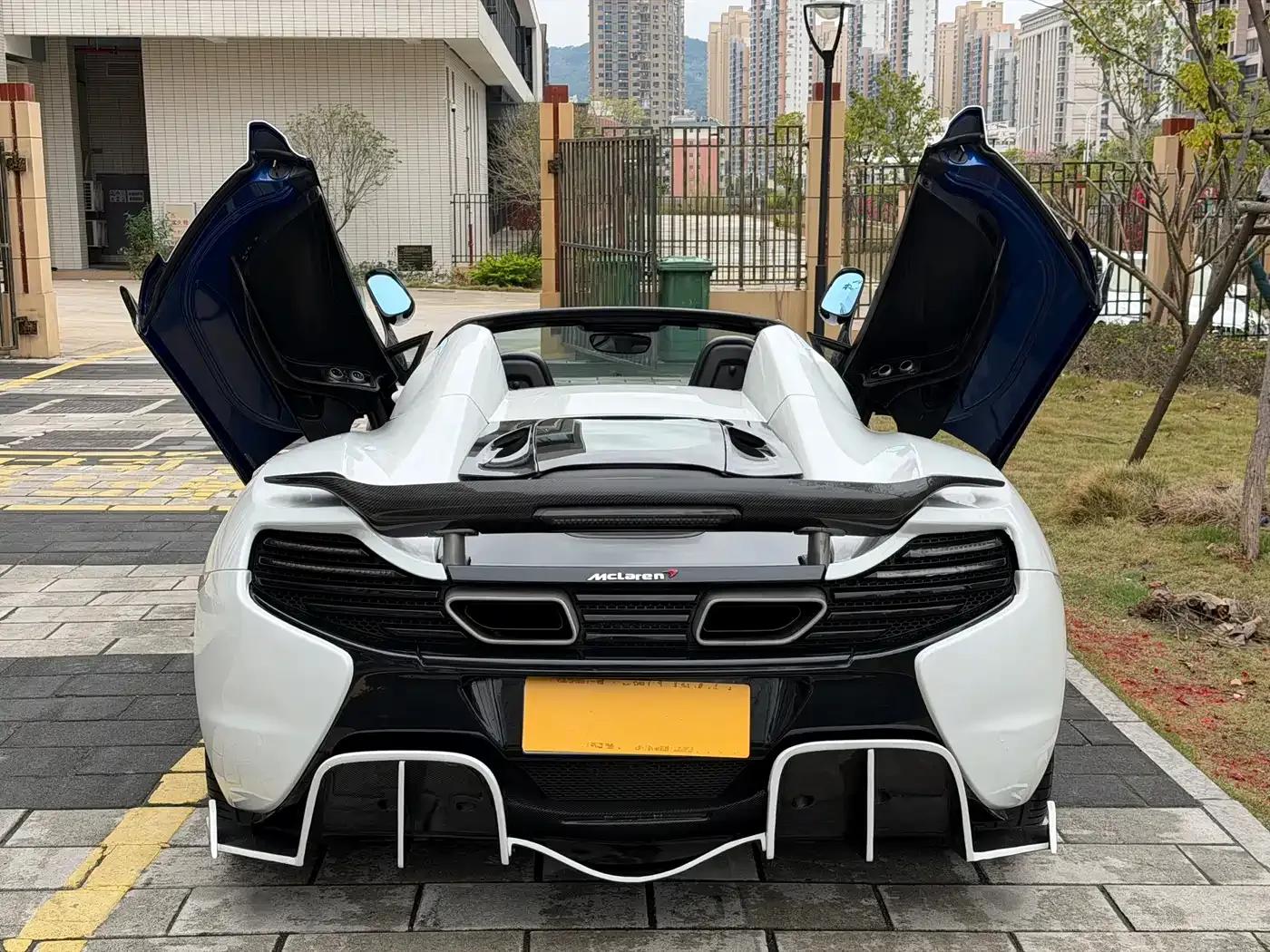 McLaren 12C 2013 3.8T SPIDER — миниатюра 6