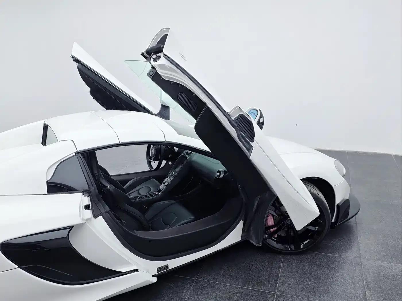 McLaren 12C 2013 3.8T SPIDER — миниатюра 23