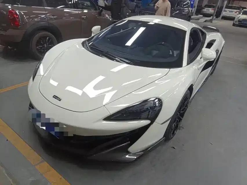 McLaren 600LT 2018 3.8T Coupe — миниатюра 1