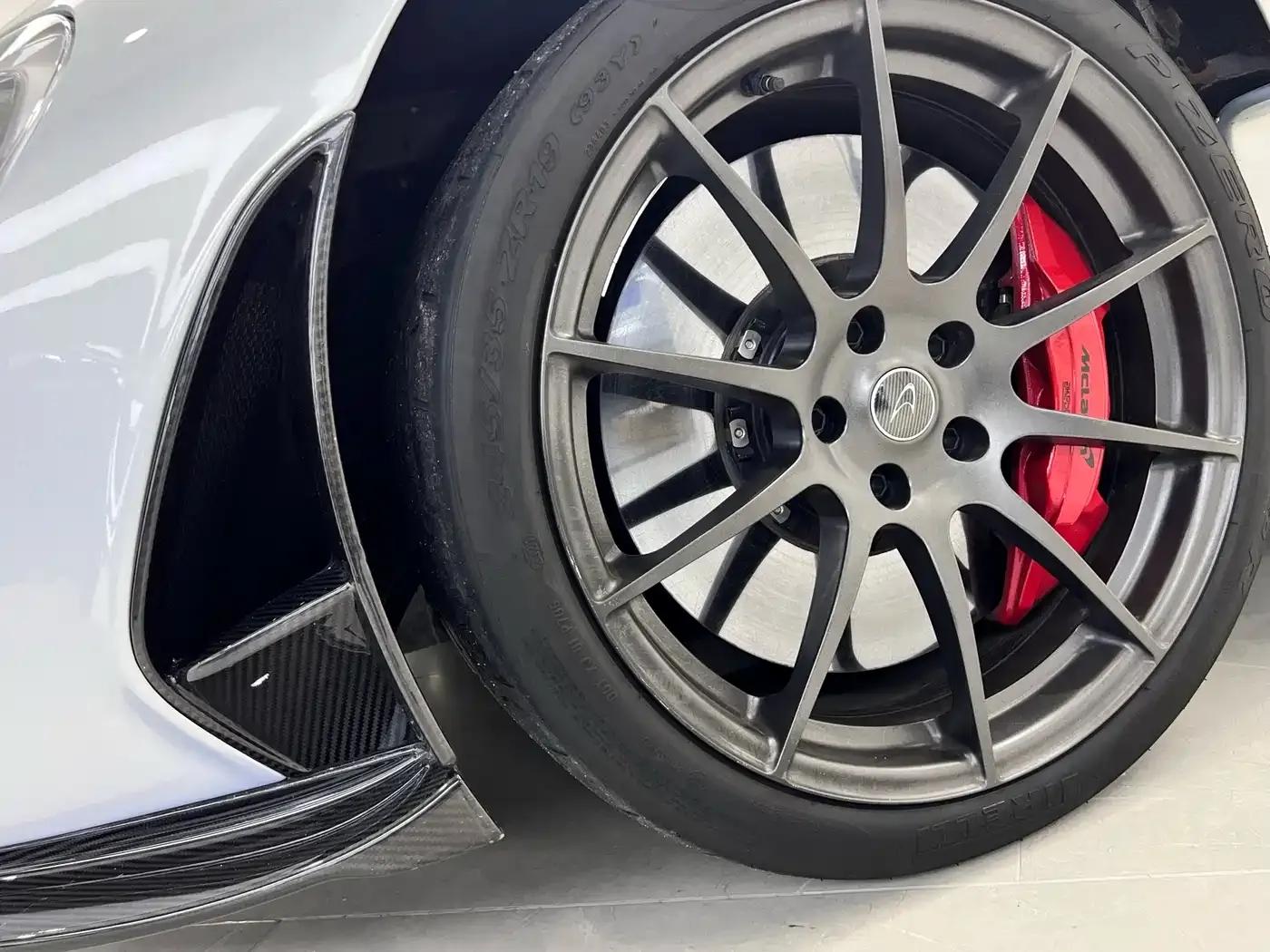 McLaren P1 2014 3.8T Standard Model — миниатюра 15