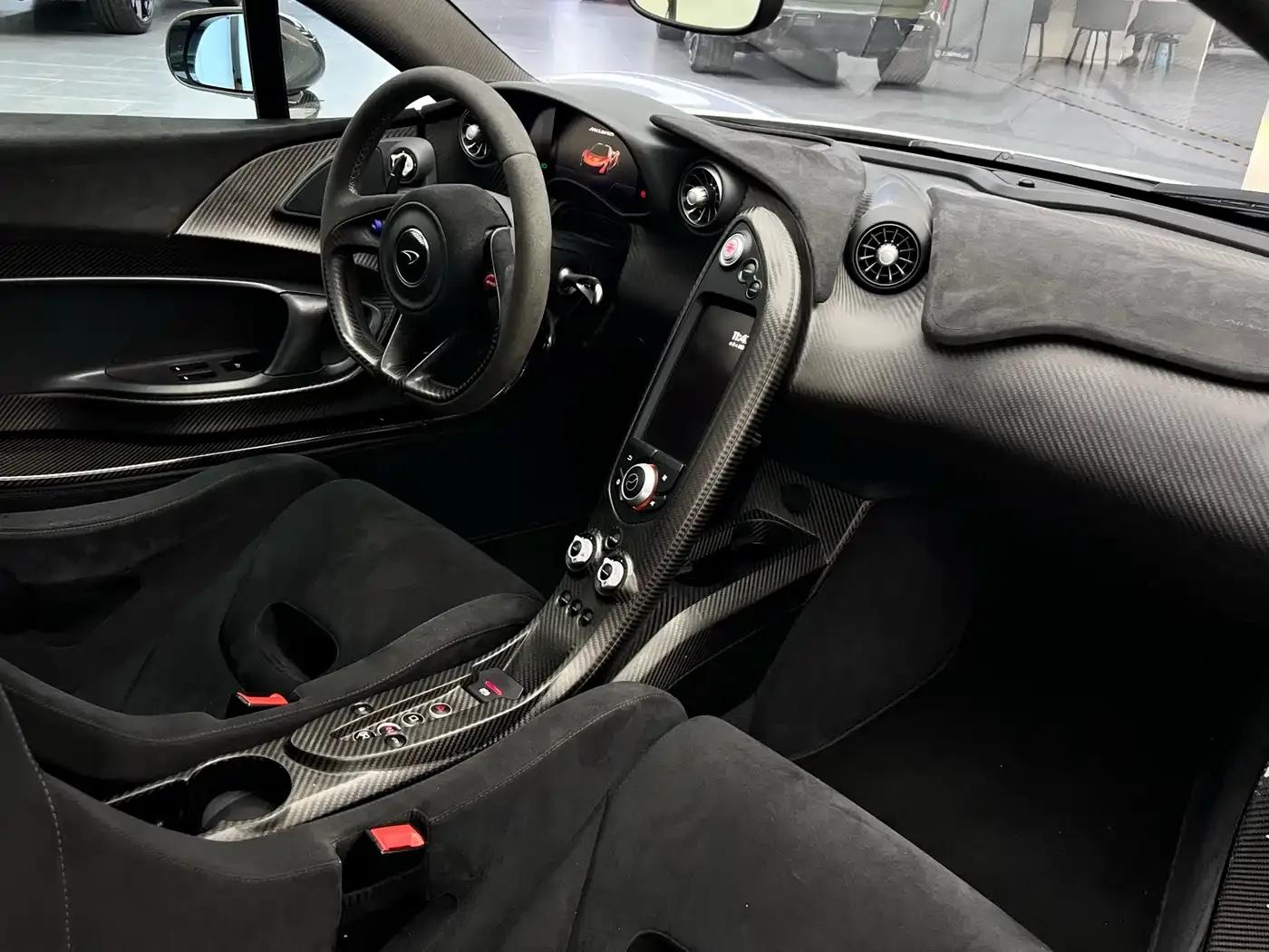 McLaren P1 2014 3.8T Standard Model — миниатюра 21