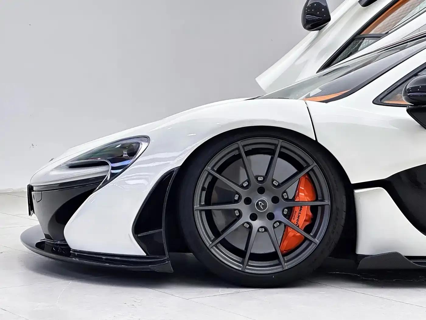 McLaren P1 2014 3.8T Standard Model — миниатюра 12