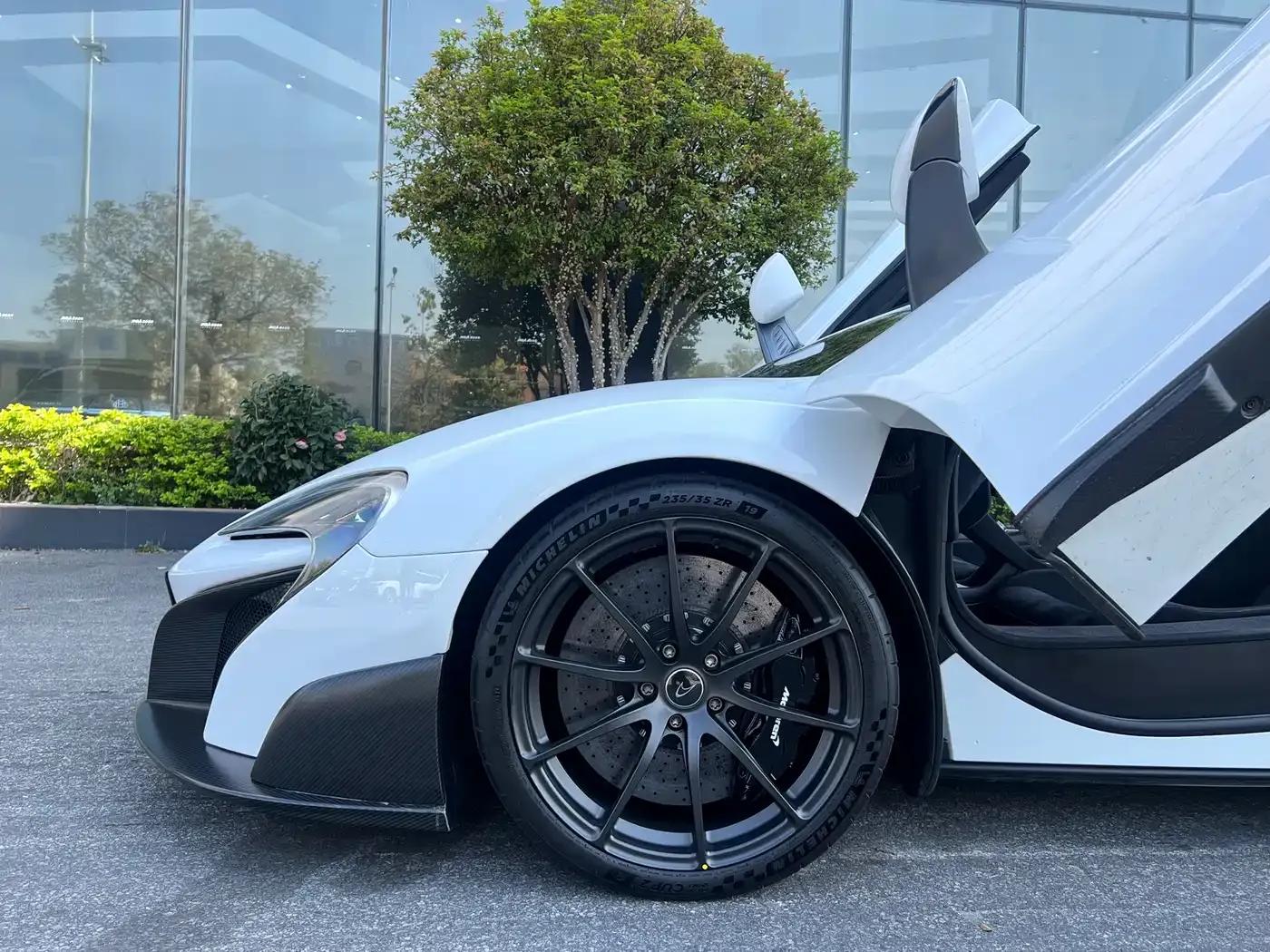McLaren 675LT 2017 3.8L Automatic — миниатюра 2